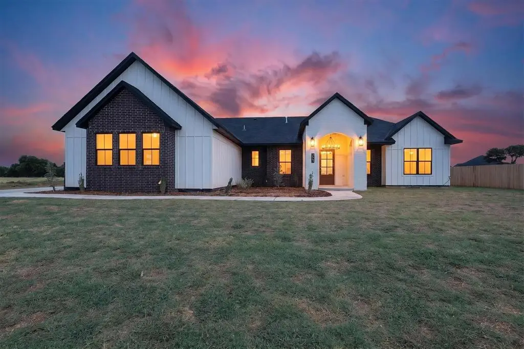 2447 Wolf Creek Bend, Blanchard, OK 73010 - #1