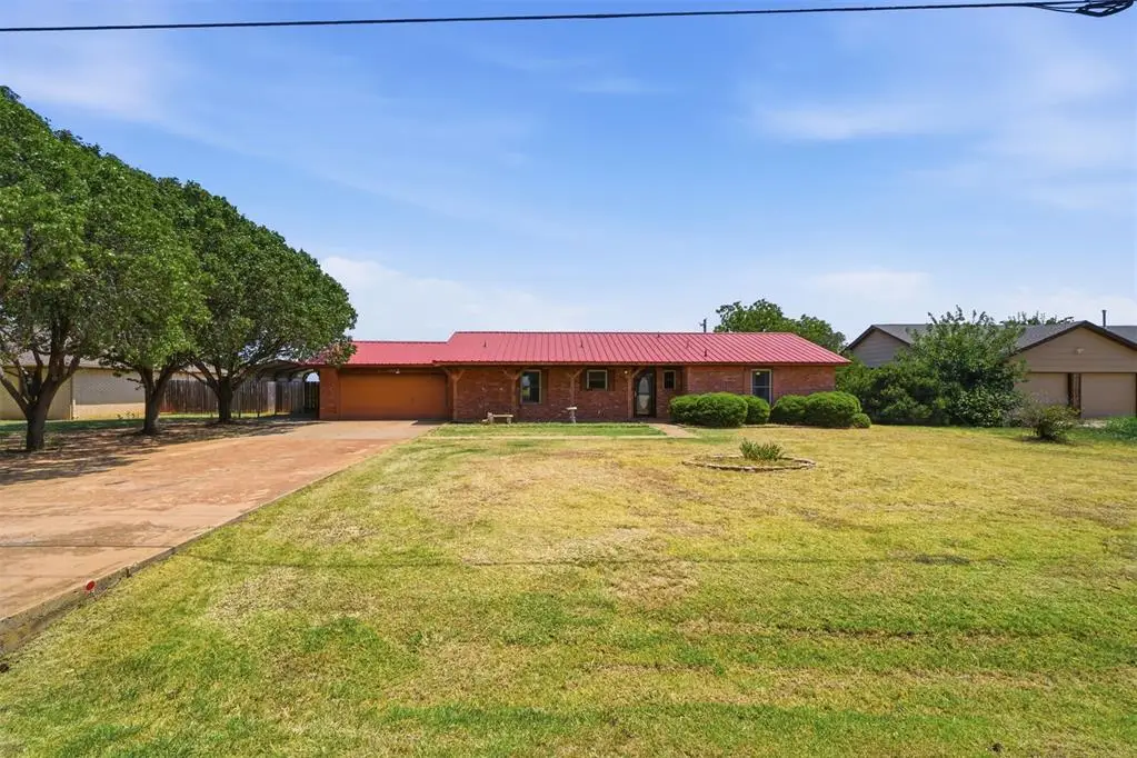 3300 N Park Lane, Altus, OK 73521 - #1