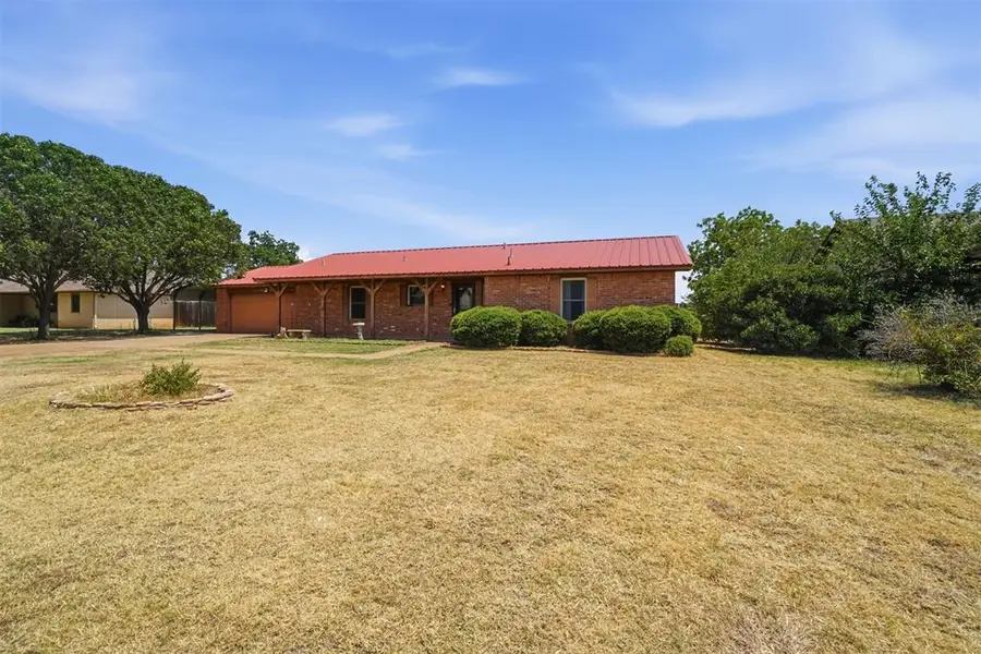 3300 N Park Lane, Altus, OK 73521 - #2