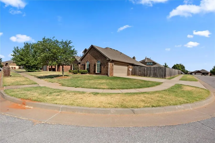 11001 SW 38th Circle, Mustang, OK 73064 - #3