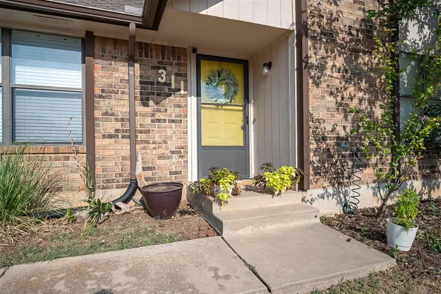 311 Glen Drive, Yukon, OK 73099 - #3