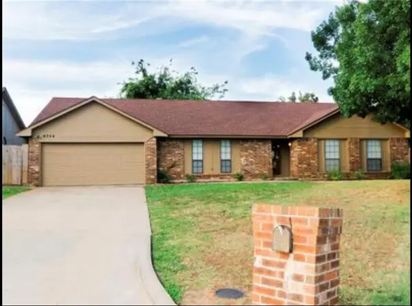 8324 NW 111th Terrace, Oklahoma City, OK 73162