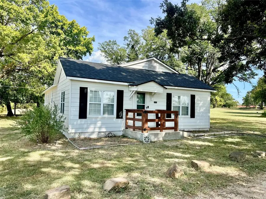 3412 N Mississippi Avenue, Ada, OK 74820 - #2
