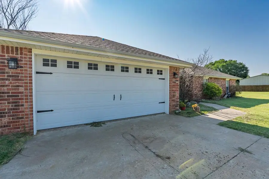 5505 Capricorn, Shawnee, OK 74804 - #3