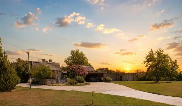 2961 Twin Acres Drive, Norman, OK 73071