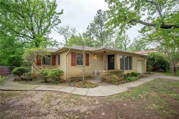 106 S Sherry Avenue, Norman, OK 73069