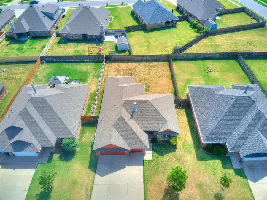 708 Redvine Road, Yukon, OK 73099 - #2