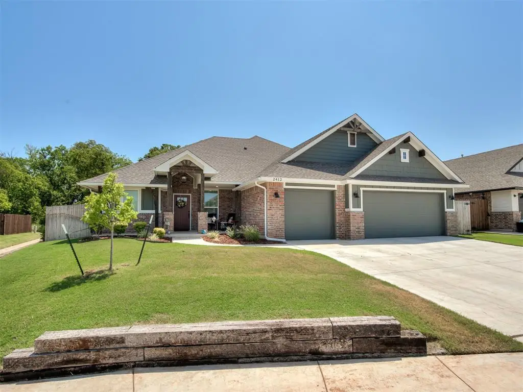 2412 Creek Side Circle, Moore, OK 73160 - #1