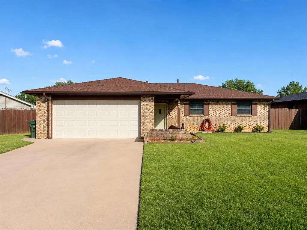 409 S 23rd Place, Clinton, OK 73601 - #1