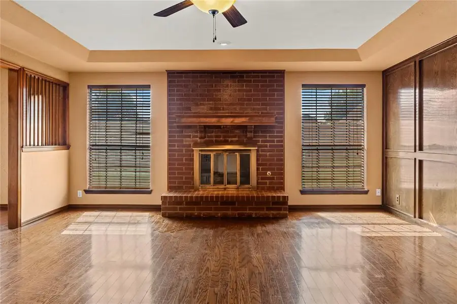 911 Claremont Street, Weatherford, OK 73096 - #2