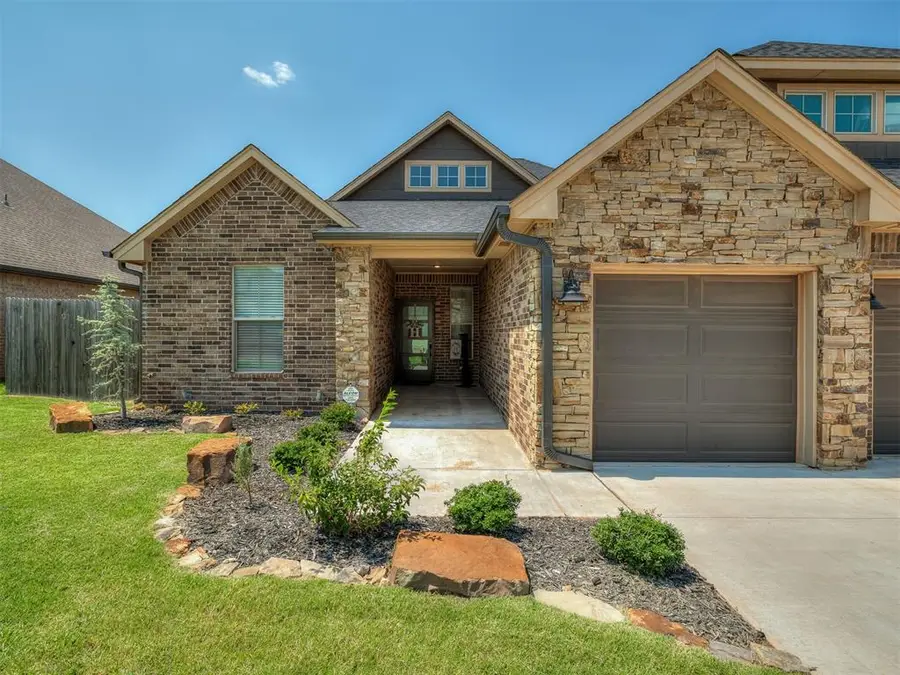 10709 Coeur Court, Yukon, OK 73099 - #2
