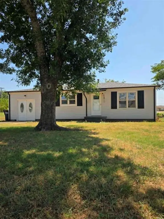 524 W 1st Street, Stroud, OK 74079 - #1