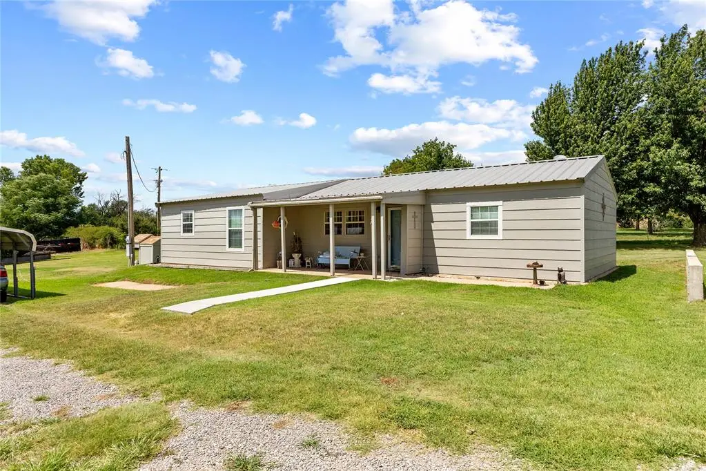 24062 E 990 Road, Weatherford, OK 73096 - #1