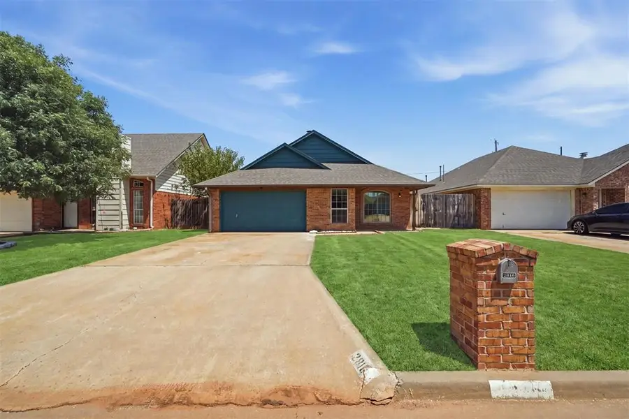 2816 Shiloh Lane, Altus, OK 73521 - #2