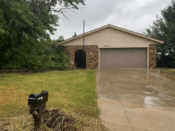2532 Indian Creek Court, Oklahoma City, OK 73120