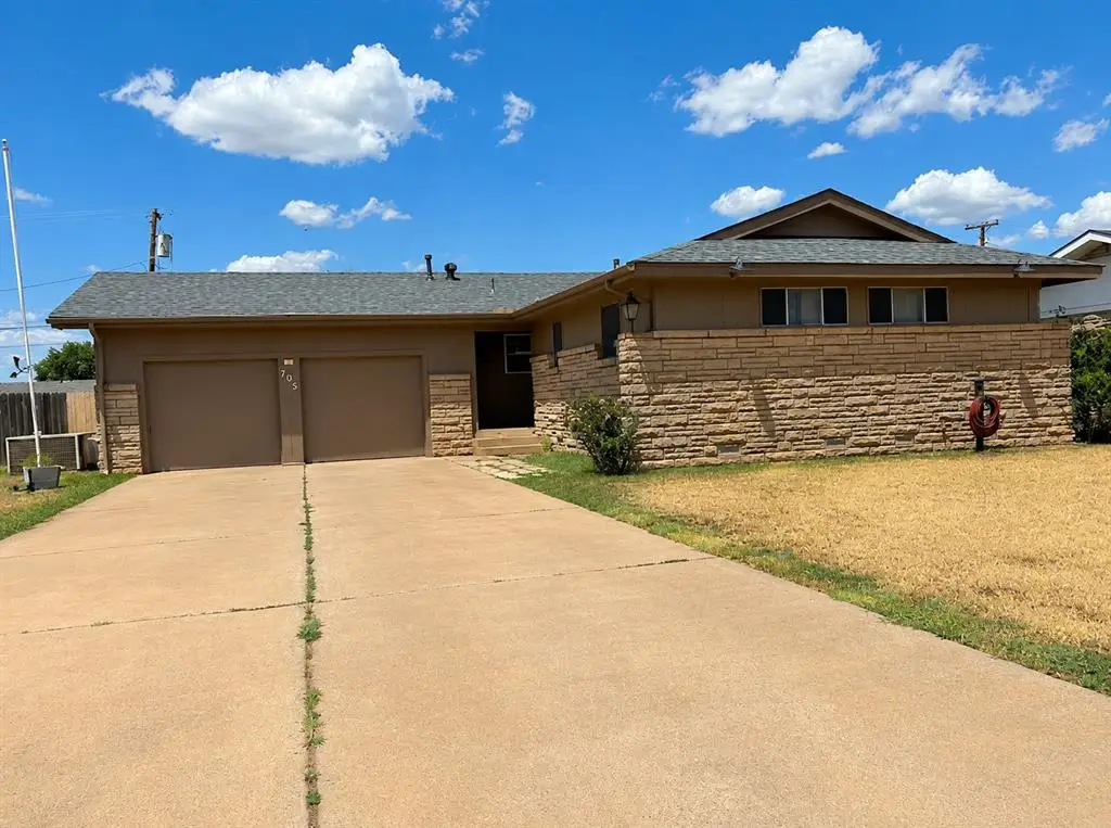 705 W Oriole Street, Altus, OK 73521 - #1