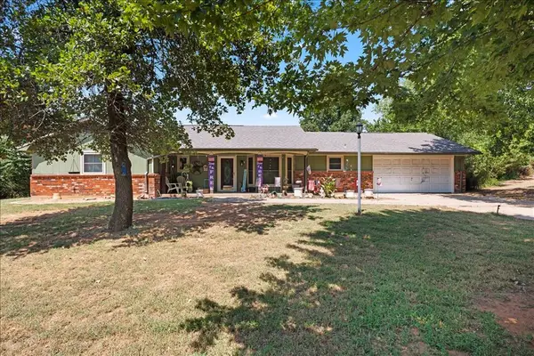 15137 Gateway Gardens Drive, Oklahoma City, OK 73165