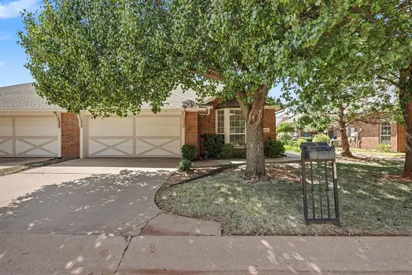 15419 Monarch Lane, Edmond, OK 73013