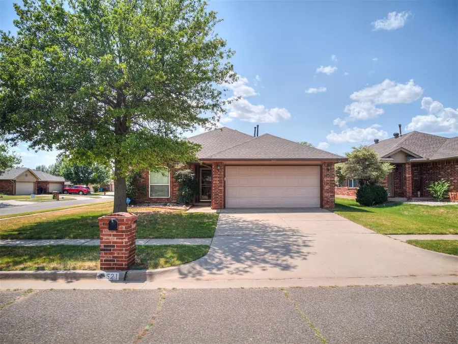 521 Apache Gate Drive, Yukon, OK 73099 - #3