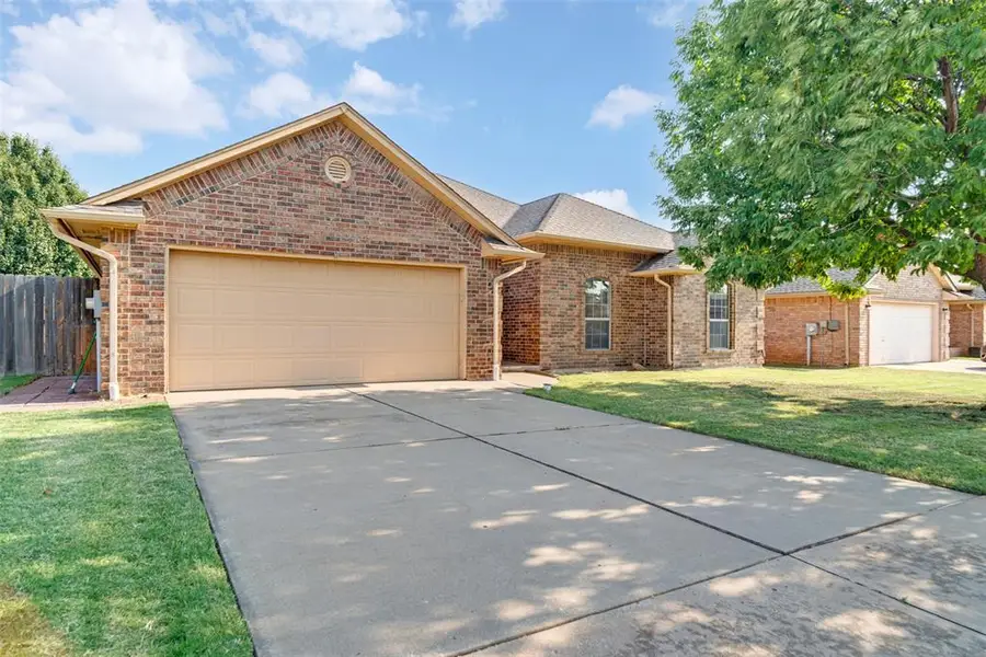 1717 Hemingway Drive, Edmond, OK 73013 - #2