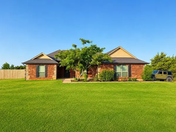 5741 Timberland Xing, Guthrie, OK 73044