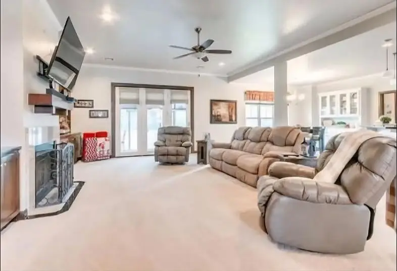 2719 Woodlawn Court, Shawnee, OK 74804 - #3