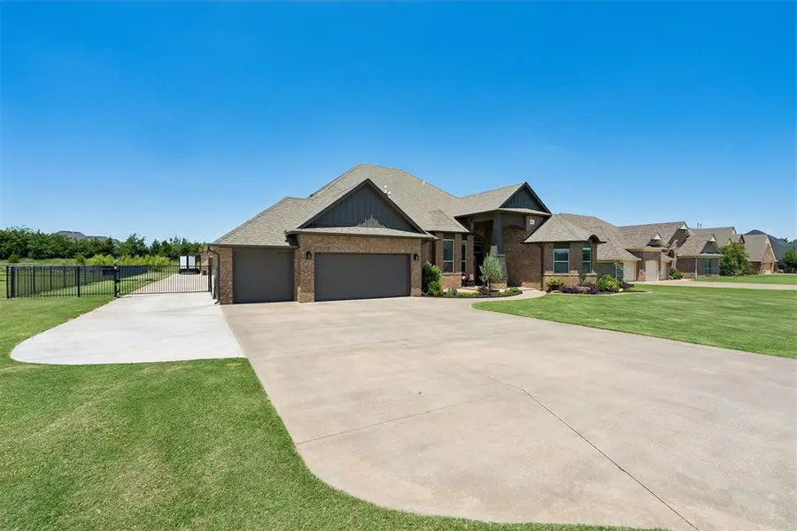 20915 Highlander Ridge Drive, Edmond, OK 73012 - #2