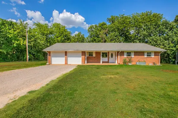 119 S County Line Avenue, Blanchard, OK 73010