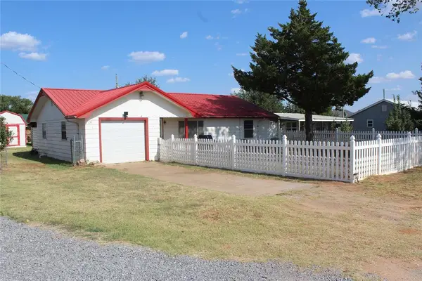 131 Wood Street, Fort Cobb, OK 73038