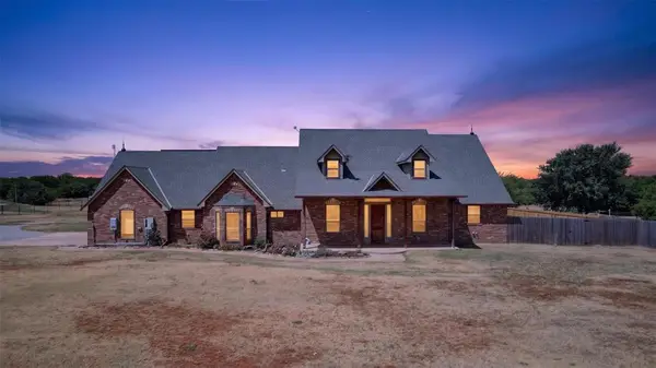 30454 Wolf Creek Lane, Cashion, OK 73016