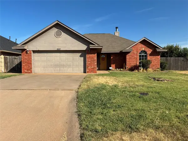 2937 Laurel Circle, Altus, OK 73521