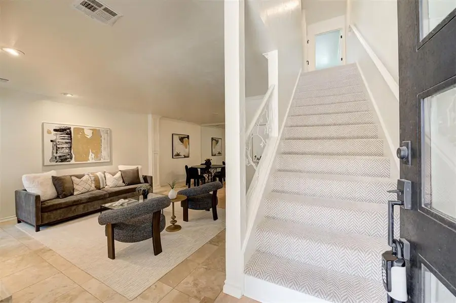 6204 Waterford Boulevard #23, Oklahoma City, OK 73118 - #3