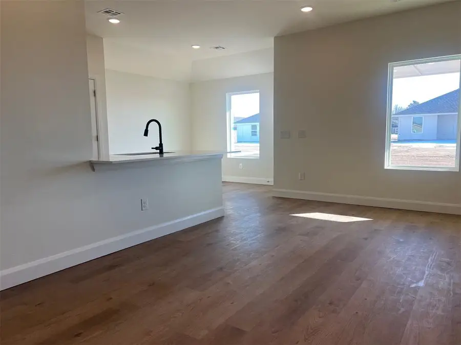 921 Hazy Brook Circle, Chickasha, OK 73018 - #2