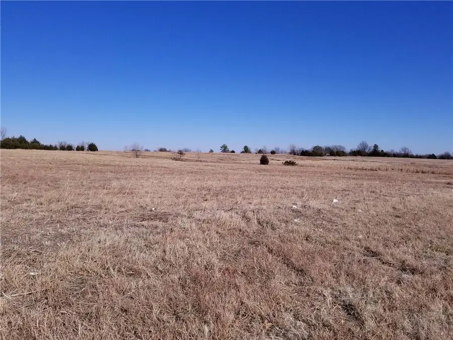 SE 29th Street, Harrah, OK 73045 - #2