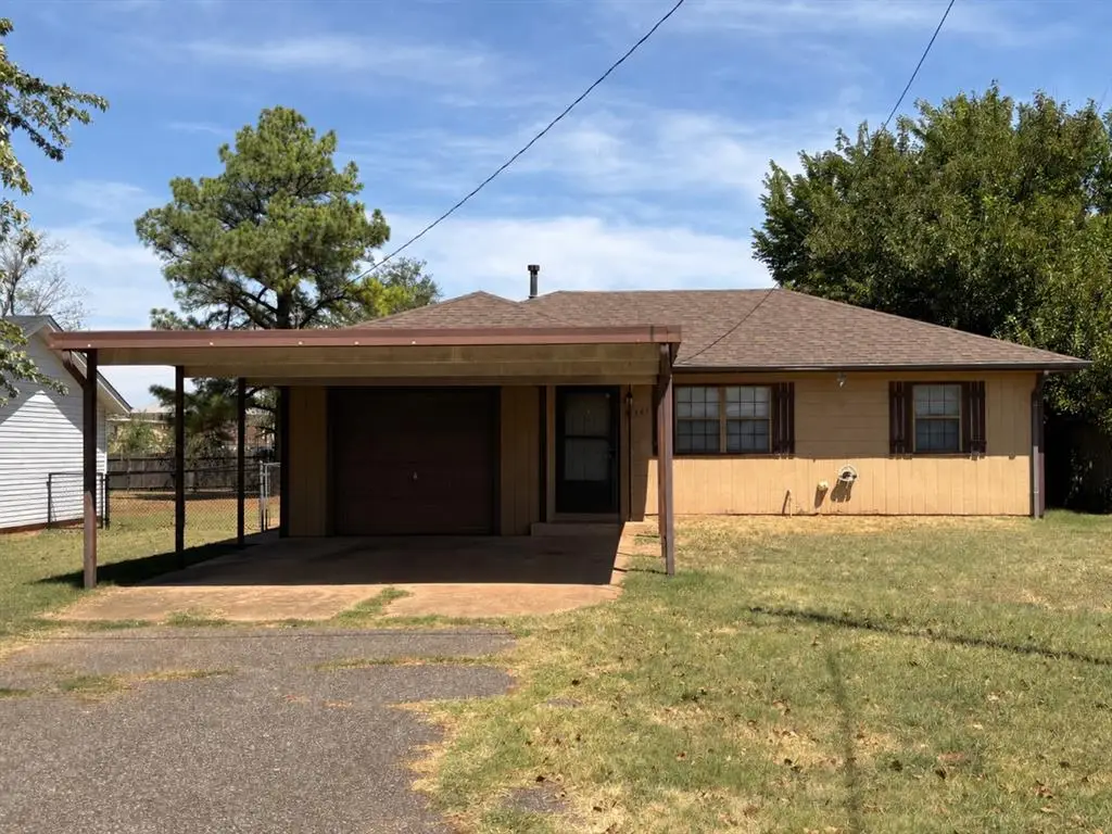 141 W Carson Drive, Mustang, OK 73064 - #1
