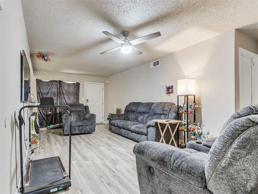 605 Eddie Drive, Oklahoma City, OK 73110 - #3