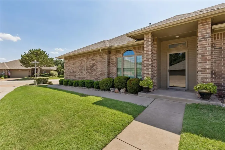 16013 Sonoma Drive, Edmond, OK 73013 - #3