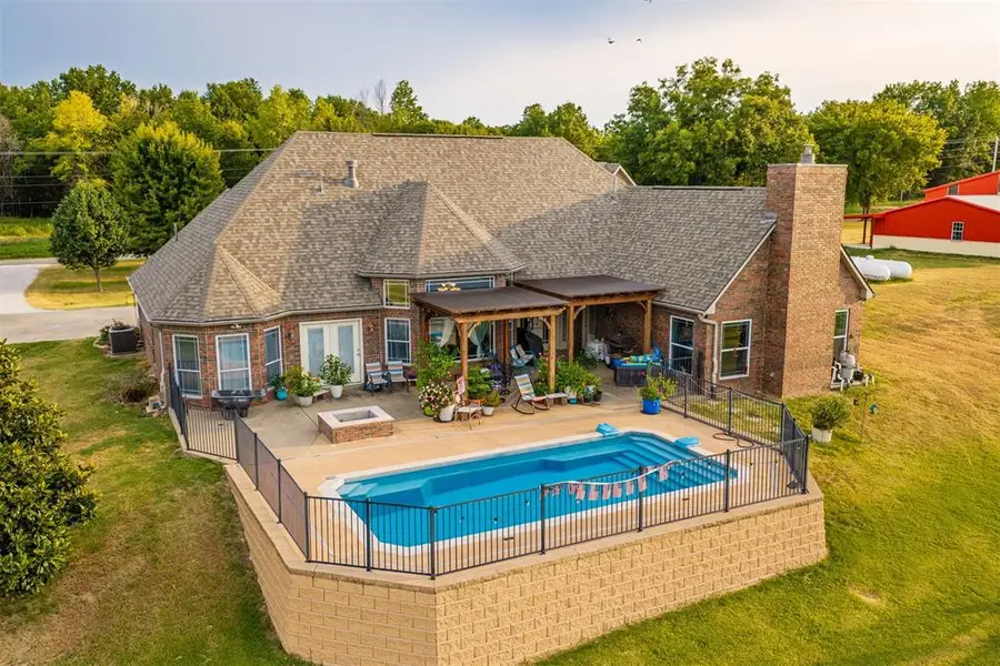 13067 S Bristlecone Road, Henryetta, OK 74437 - #2