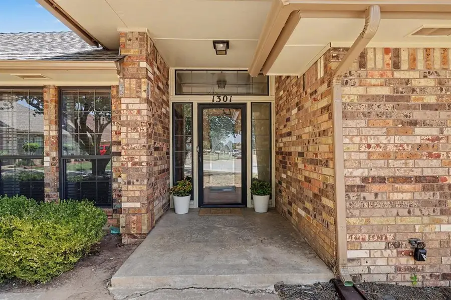 1301 SW 107th Place, Oklahoma City, OK 73170 - #3