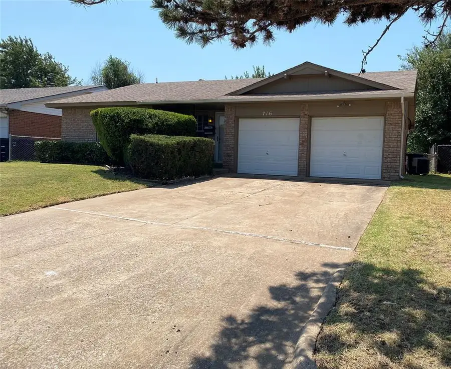 716 NW 17th Street, Moore, OK 73160 - #2