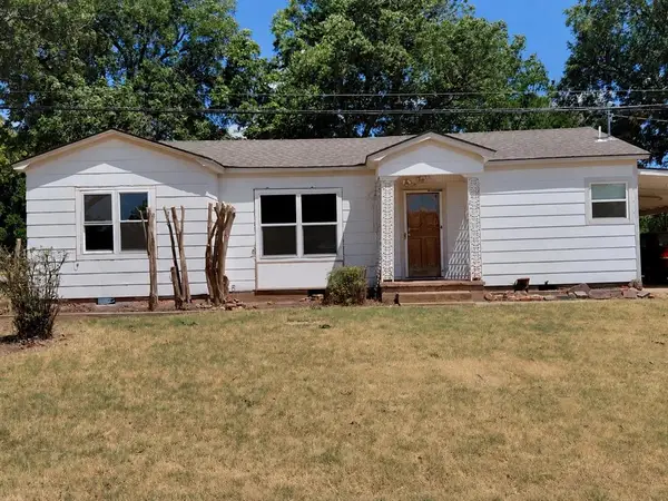 701 S Main Street, Grandfield, OK 73546