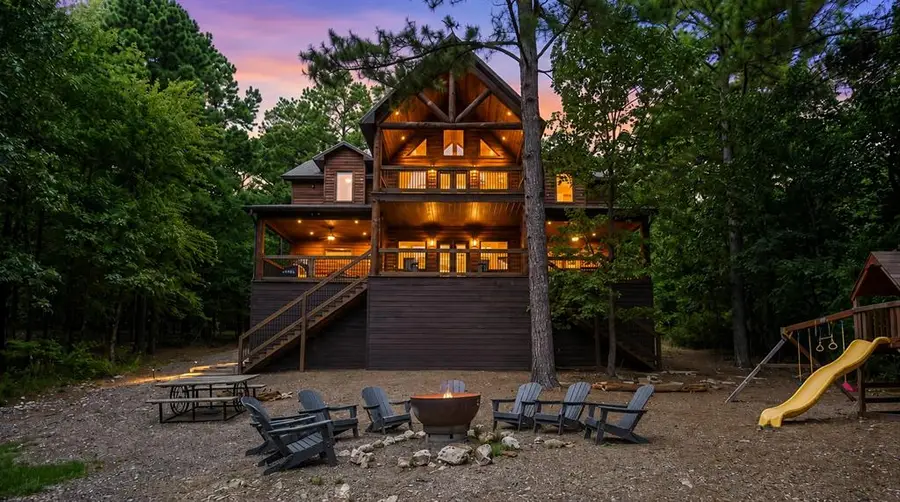 1405 Pine Hill Road, Broken Bow, OK 74728 - #3