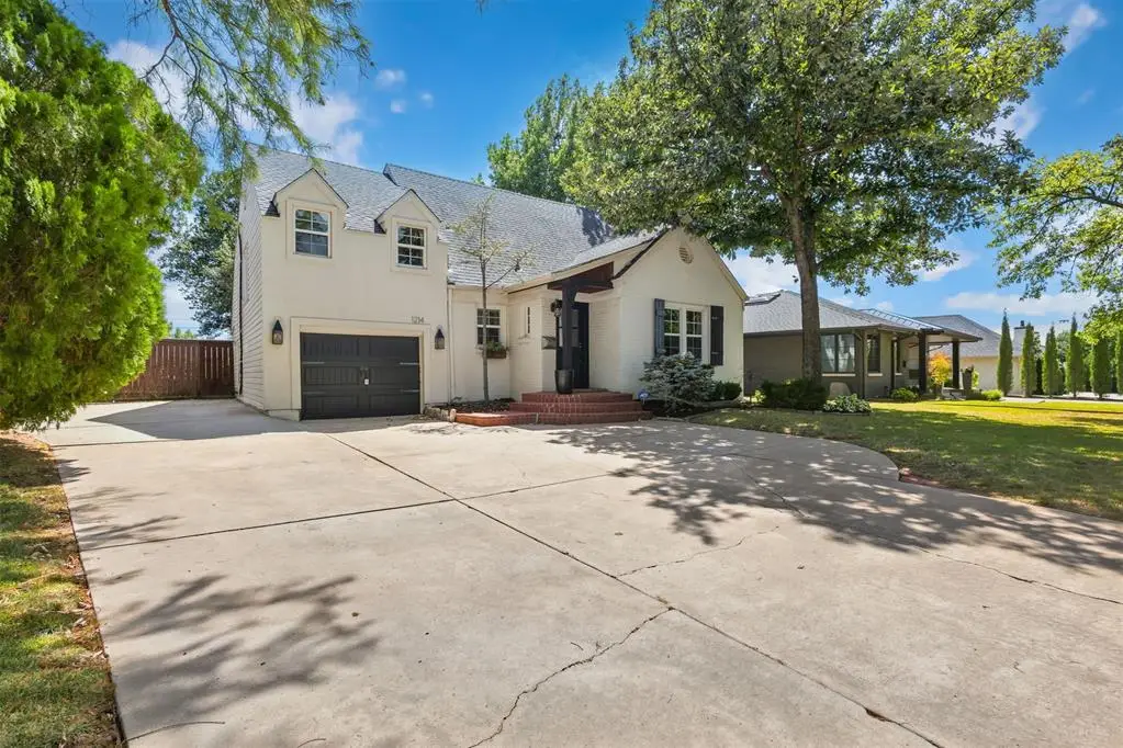1214 Belford Avenue, Nichols Hills, OK 73116 - #1