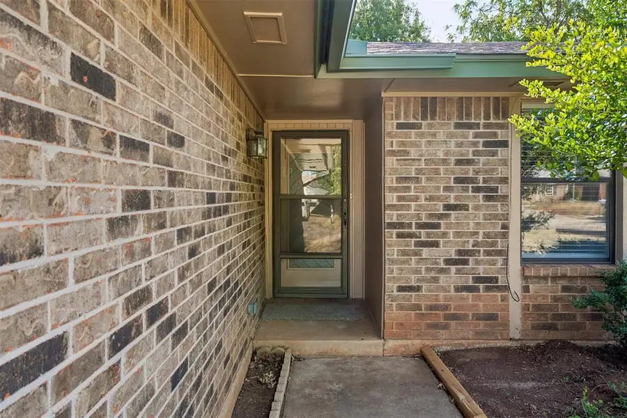 8724 Tracy Drive, Oklahoma City, OK 73132 - #3