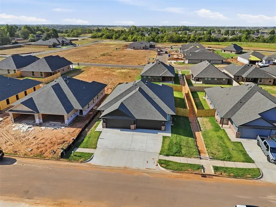 10620 SW 17th Terrace, Yukon, OK 73099 - #3