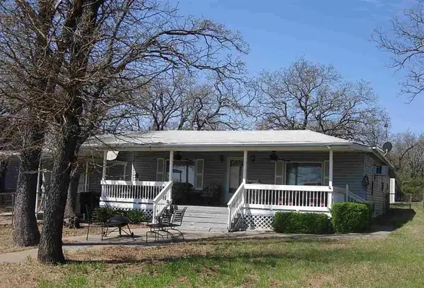 7033 N Lake Front Road, Marlow, OK 73055
