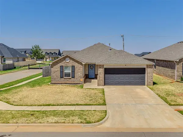 11549 NW 100th Street, Yukon, OK 73099