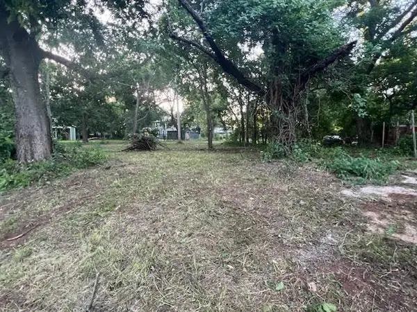 502 N Carr Avenue, Wynnewood, OK 73098