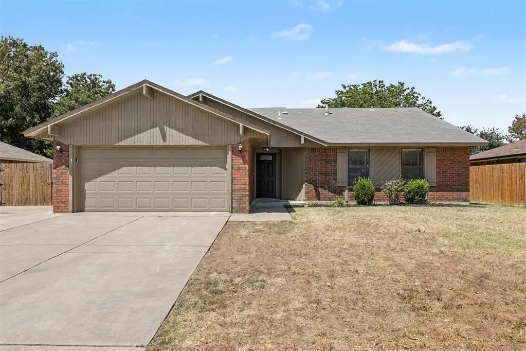 10005 S Glascow Terrace, Yukon, OK 73099 - #1
