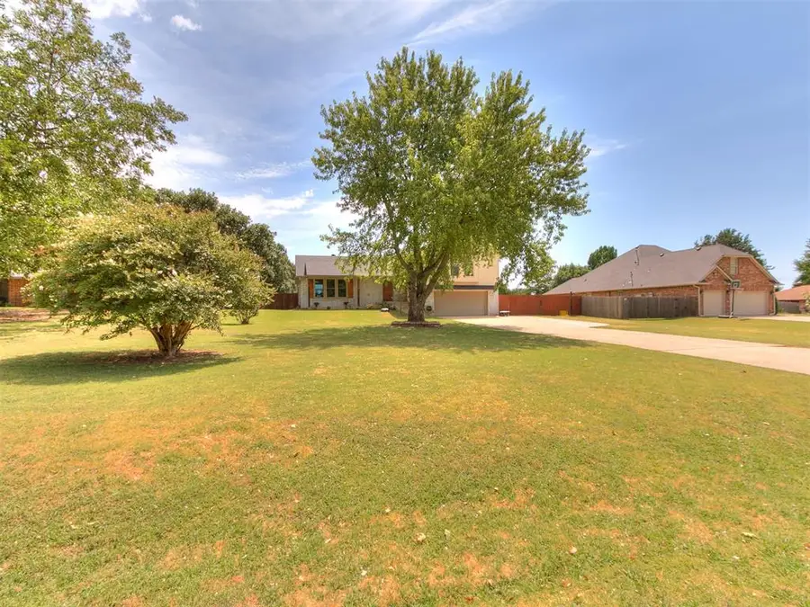 7916 Chukar Road, Yukon, OK 73099 - #3